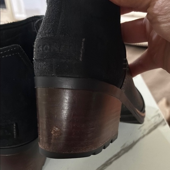 Sorel Black Lolla Cut-Out Ankle Boots Supple Leather and Suede - Picture 7 of 11